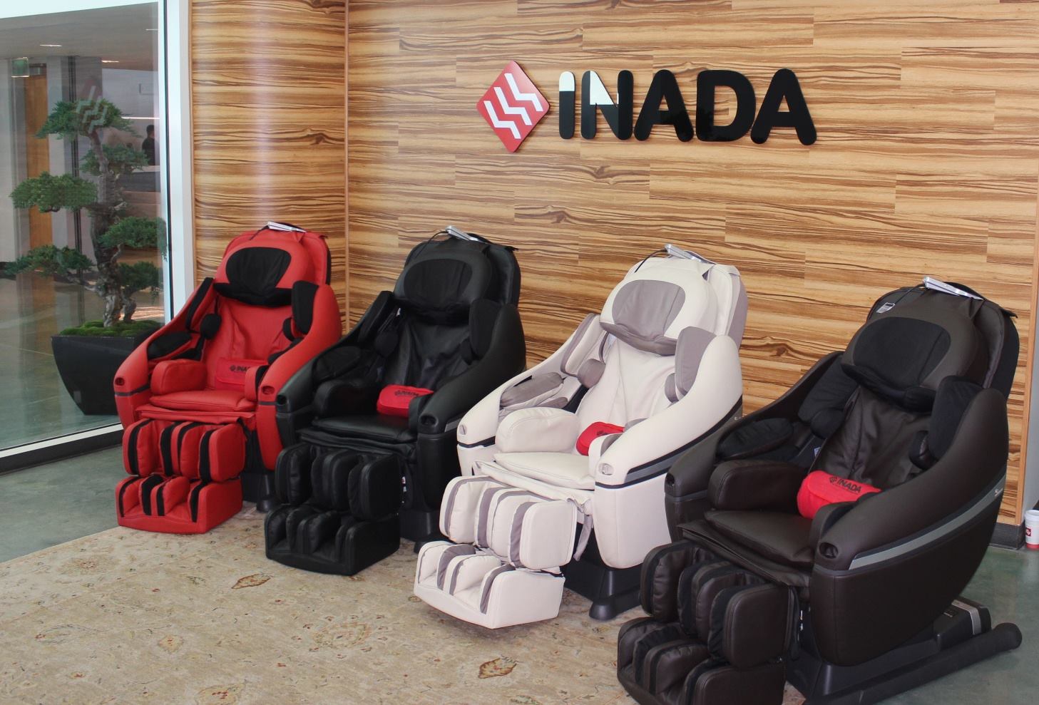 Inada Massage Chairs at Costco Tigard